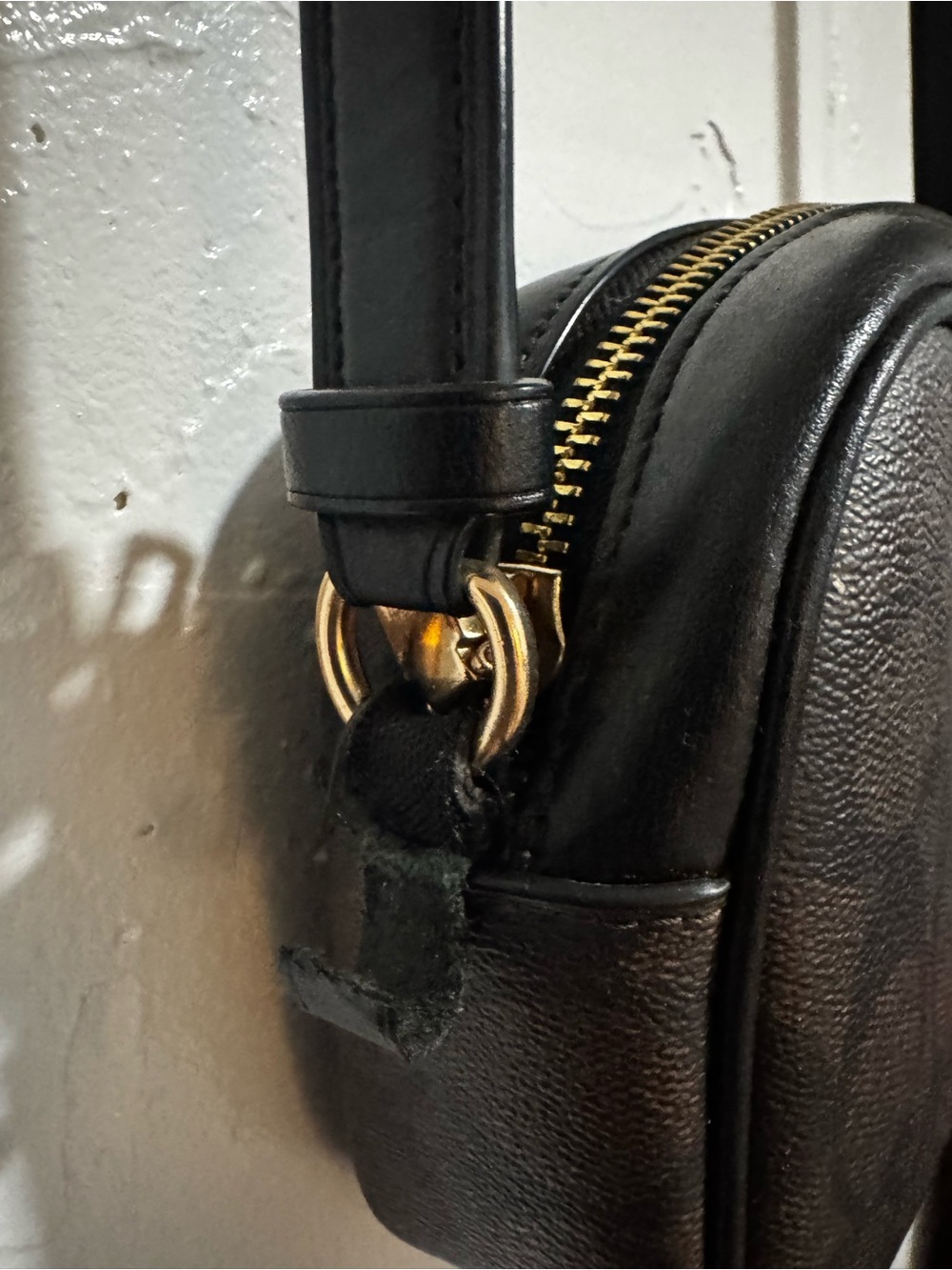 Coach Brown and Black Signature Crossbody with Gold Logo - Picture 3 of 4
